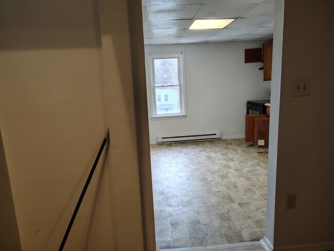Foto del edificio - 416 W Poplar St