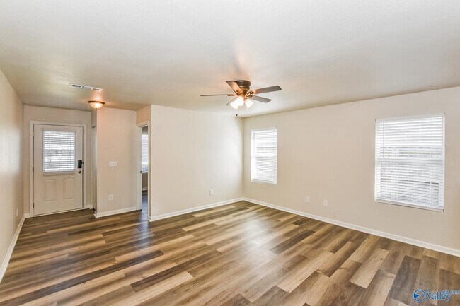 Foto del edificio - 154 Jesse Layne Dr