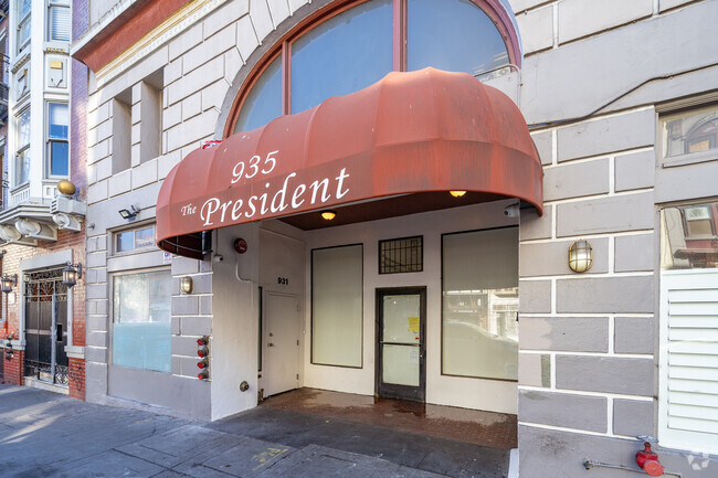 Entrance - President Hotel Apartments