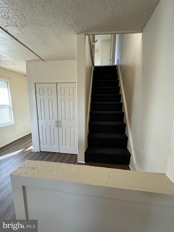 Foto del edificio - 620 W 2nd St