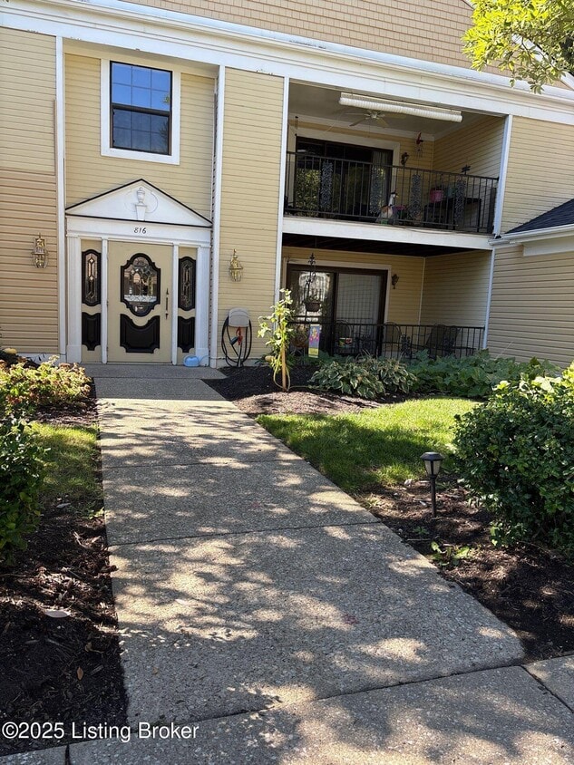 Foto principal - 816 Washburn Ave