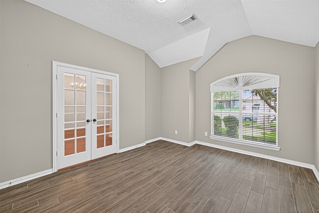 Building Photo - 7527 Rain Meadow Ln