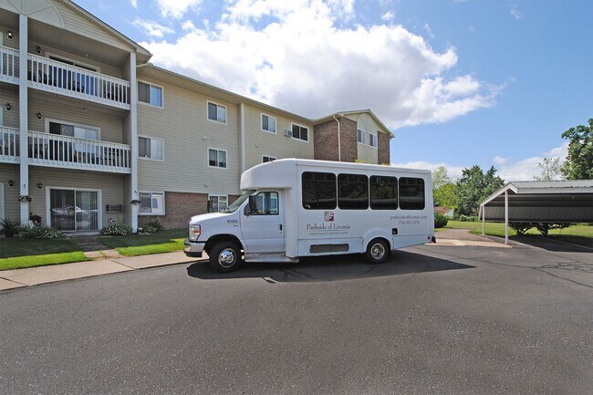 Foto del edificio - Parkside of Livonia Senior Apartments