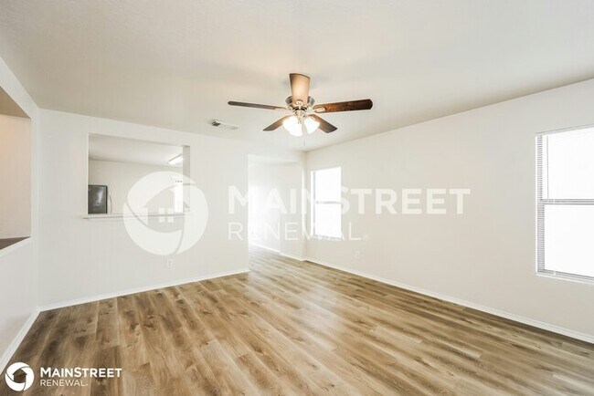 Building Photo - 2807 Butterfly Palm