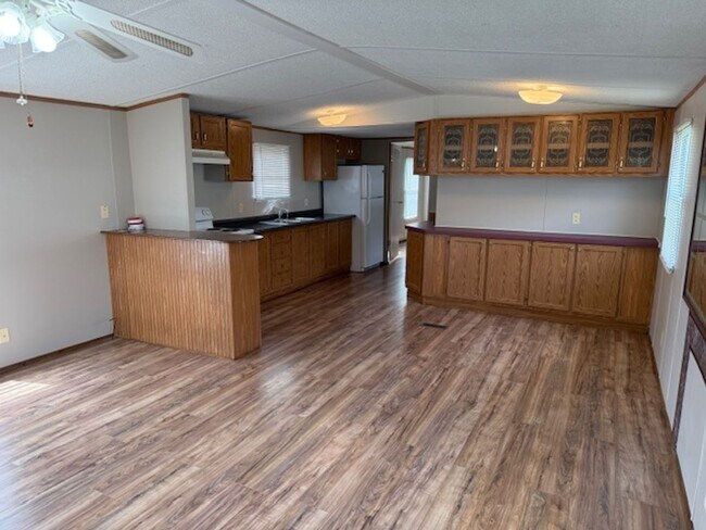 Foto del edificio - Greenback 37742 - 3 bed 2 bath mobile home - Lease-to-Own Option - call Troy Adams 865-233-6949