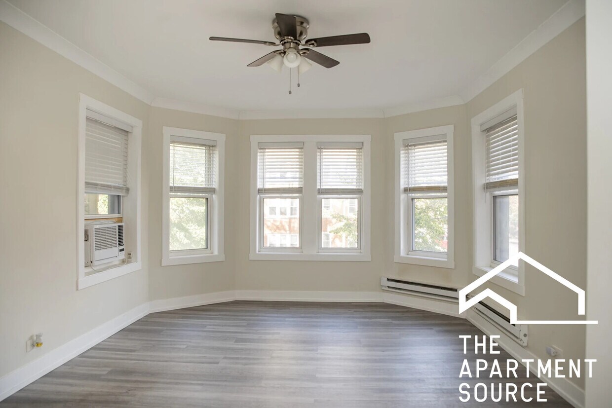 Foto principal - 1425 W Hutchinson St