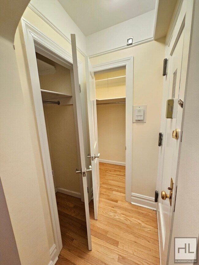 Foto del edificio - Studio Apartment in West Village | 2nd Flo...