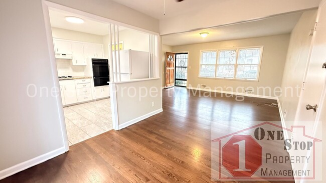 Foto del edificio - Charming 3-bedroom, 1.5-bathroom home in Kansas City