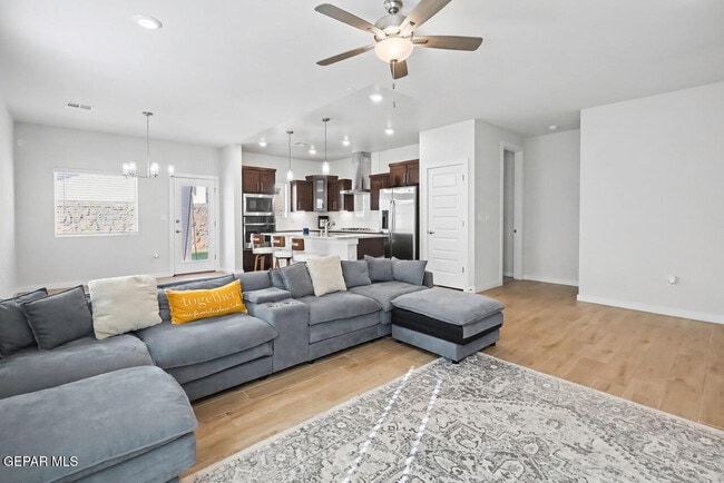 Foto del edificio - 12677 Viendo Norte Dr