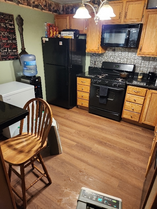 Foto del edificio - 7244 72nd Ln N