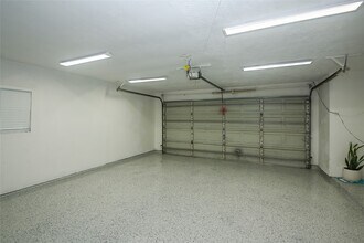 Building Photo - 7206 La Granada Dr