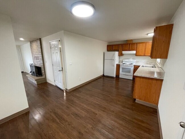 Building Photo - Ready Now! Freshly Updated! 3 Bedroom Ranch Style Home