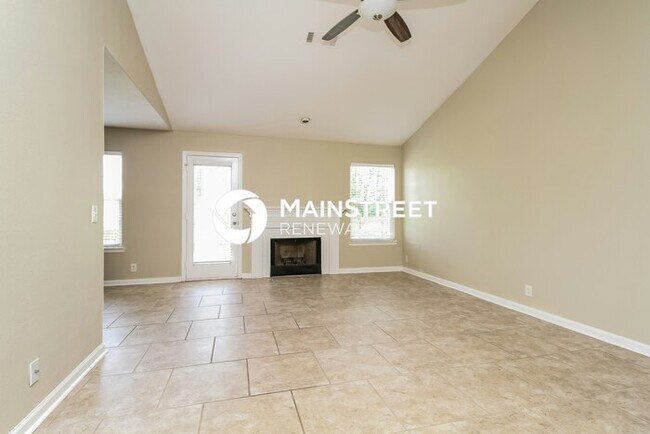 Foto del edificio - 4 Bedroom Pet-Friendly Home in Antioch, TN with Main Street Renewal