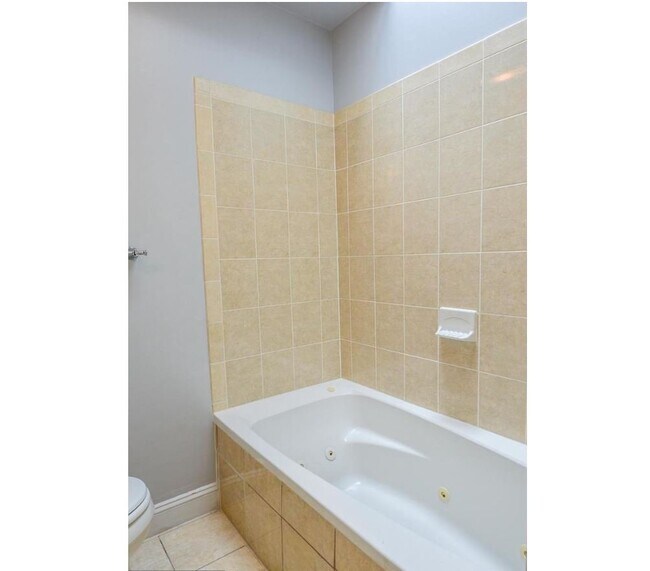 Foto del edificio - 827 4th St NE