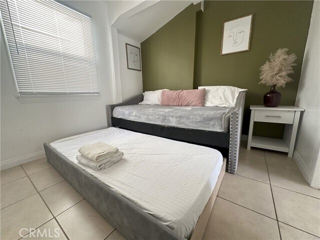 Foto del edificio - 9723 Belmont St