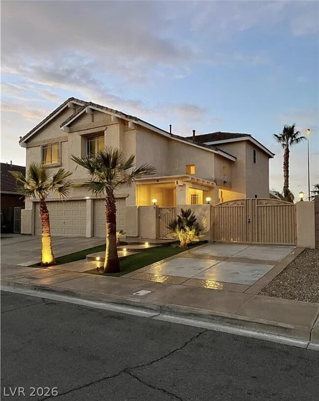 Building Photo - 860 Viento Del Montagna Ave
