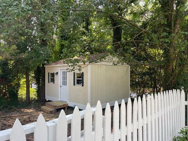 Building Photo - 3102 Ashel St