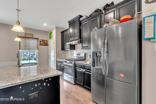 Foto del edificio - 605 Bayside Ct