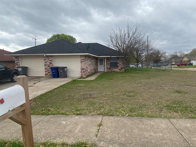 Foto del edificio - 5415 Brookhollow Dr
