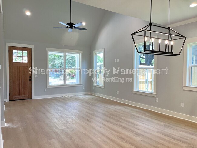 Building Photo - 3520 Homan Ave