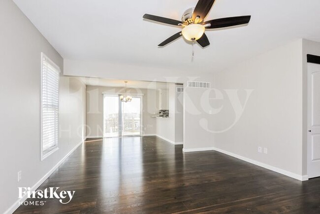 Building Photo - 420 Fuller Dr