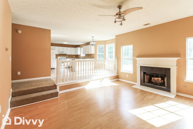 Foto del edificio - 1584 Callaway Loop