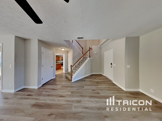 Building Photo - 204 Dorchester Drive White House TN