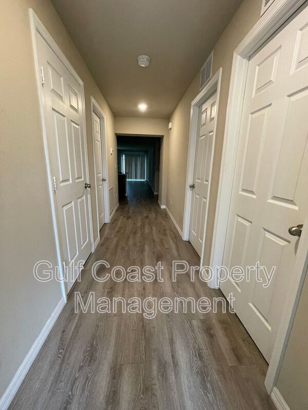 Building Photo - 12755 Buffing Rd