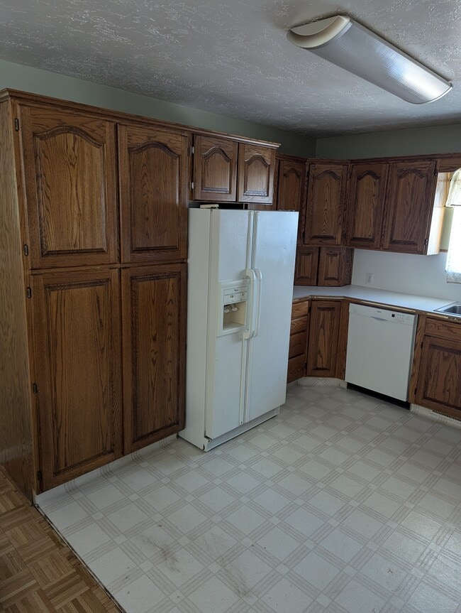 Building Photo - 129 N 100 W