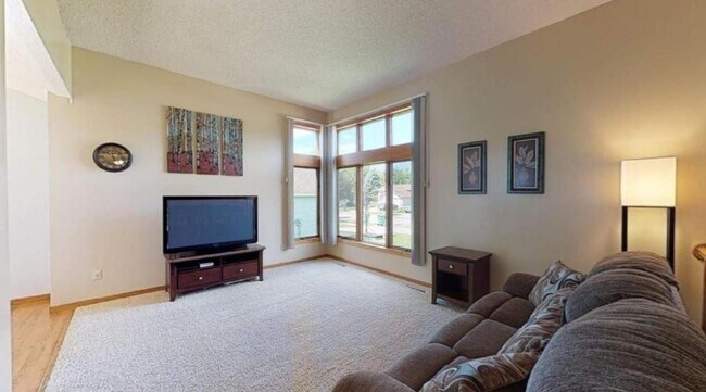 Foto del edificio - 3814 10th Ave SW