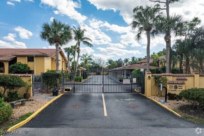 Foto principal - 9871 Citadel Ln
