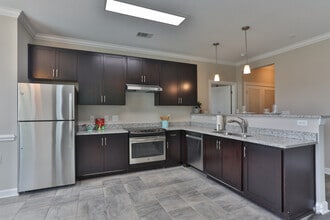 Building Photo - Palisades at Duncan