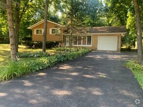 Building Photo - 4513 David Ln