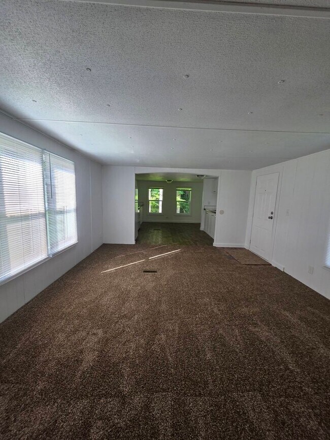 Foto del edificio - 3135 Calloway Dr