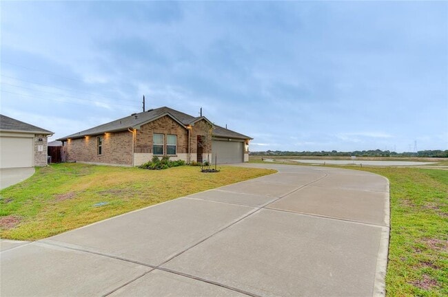 Building Photo - 4319 Isoletta Ct