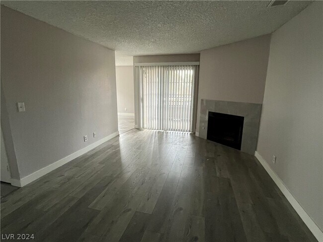 Building Photo - 2200 S Fort Apache Rd
