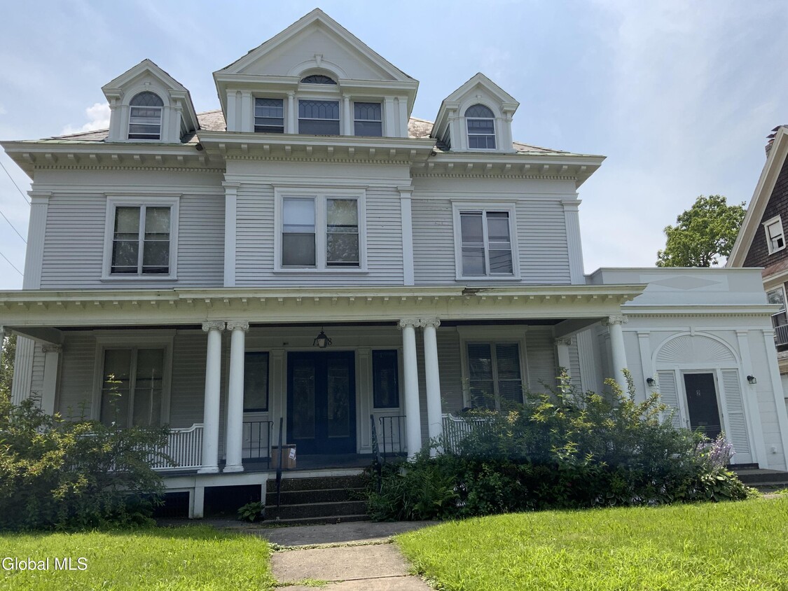 Primary Photo - 1238 Union St