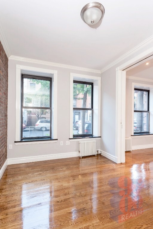 Primary Photo - 340 E 18th St