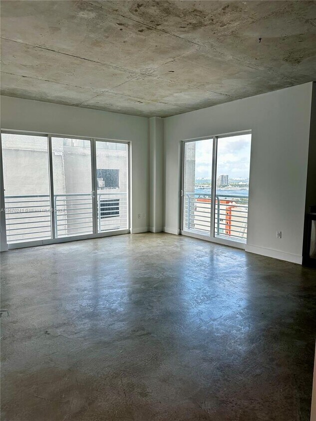 Foto del edificio - 234 NE 3rd St