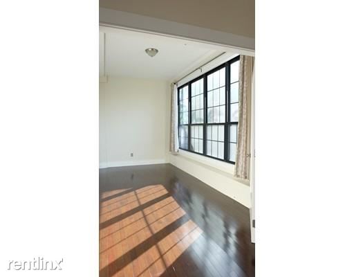 Building Photo - 141 W 2nd St