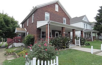 Building Photo - 389 Hill St