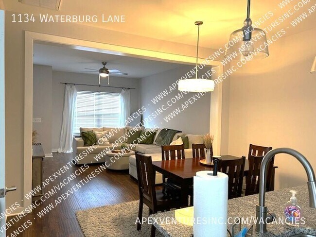 Building Photo - 1134 Waterburg Ln