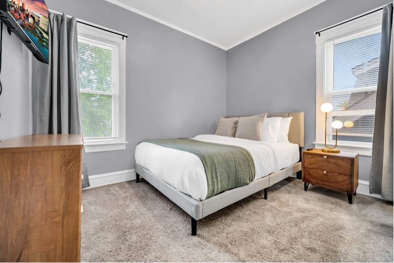 1559 Cordova Ave Lakewood, OH 44107 – photo 5