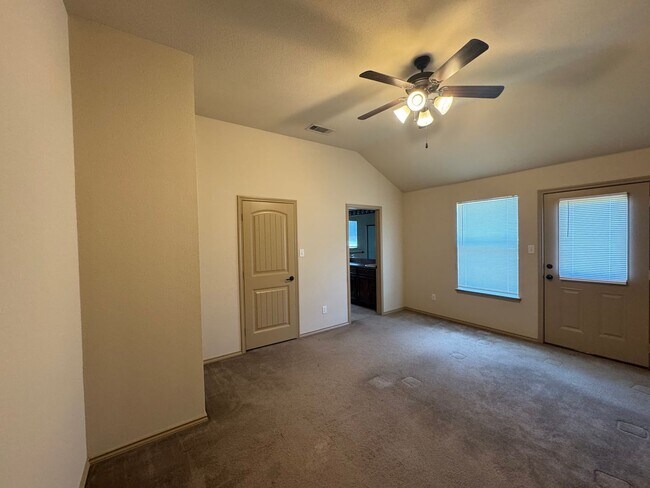 Foto del edificio - 3011 Lake Side Dr