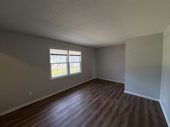 Foto del edificio - 9924 Hardesty Ave