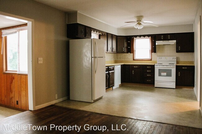 Building Photo - 3 br, 1.5 bath House - 1312 W BEECHWOOD