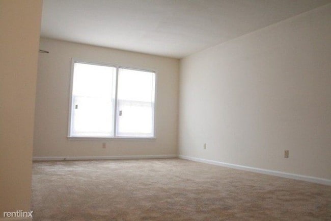Building Photo - 52 Carmella Cir