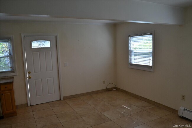 Foto del edificio - 516 Long Beach Rd