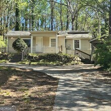 Building Photo - 2344 Ripplewater Dr SE