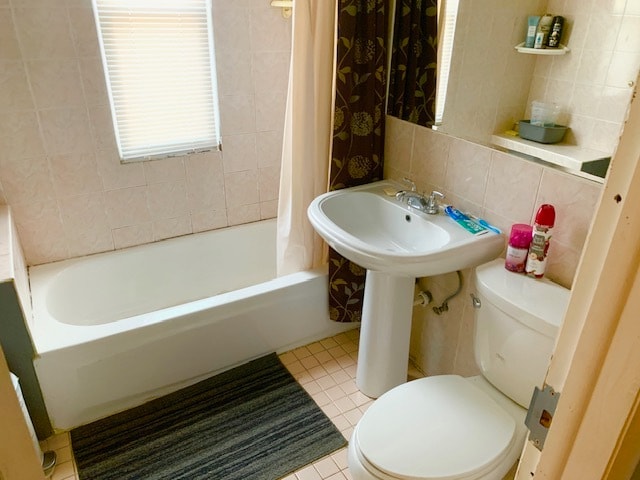 Baño - 5310 S Archer Ave